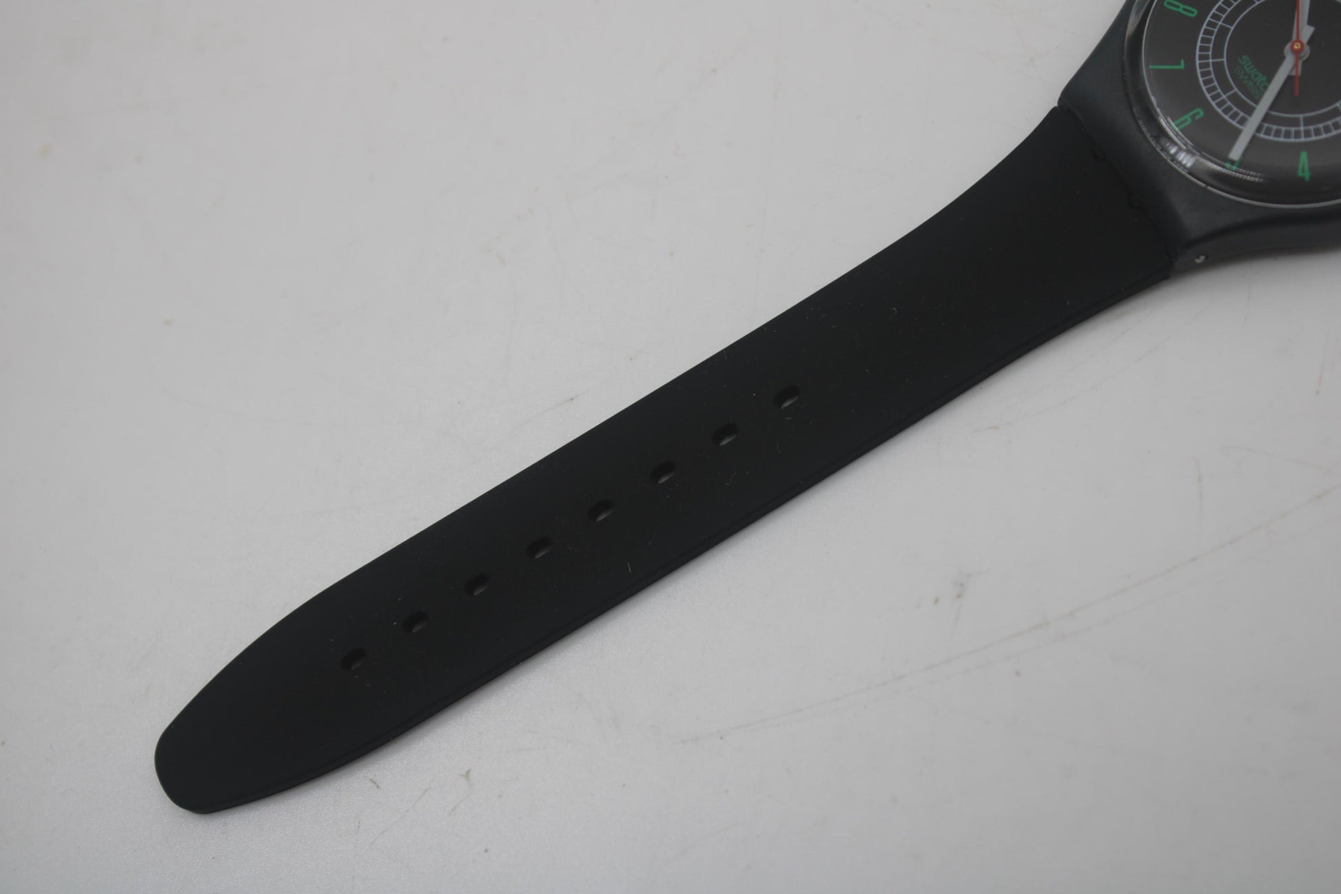 1986 Swatch 34mm Gents 'Ritz' GA400, working fine, NEAR MINT condition, brandnew strap