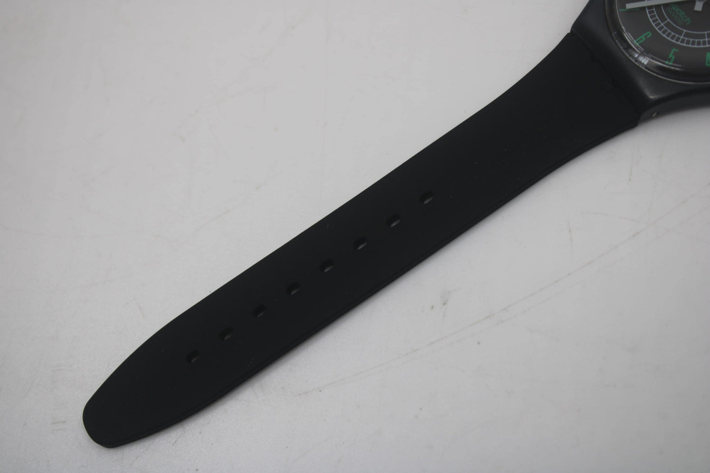 1986 Swatch 34mm Gents 'Ritz' GA400, working fine, NEAR MINT condition, brandnew strap