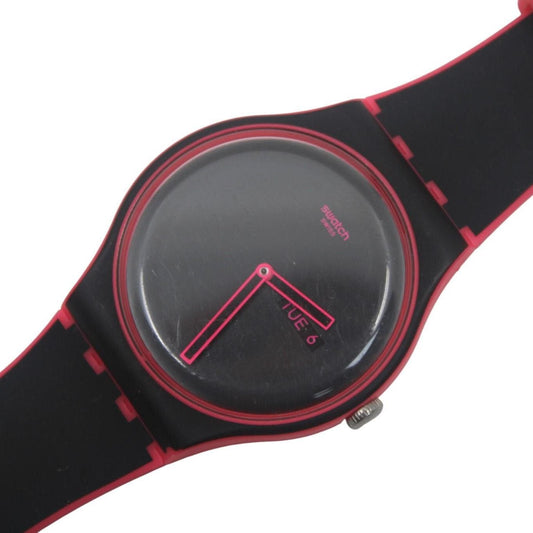 Vintage New Gents Swatch 'Minimal Line Pink' SO29P700, in Near Mint, working 100% with the original strap