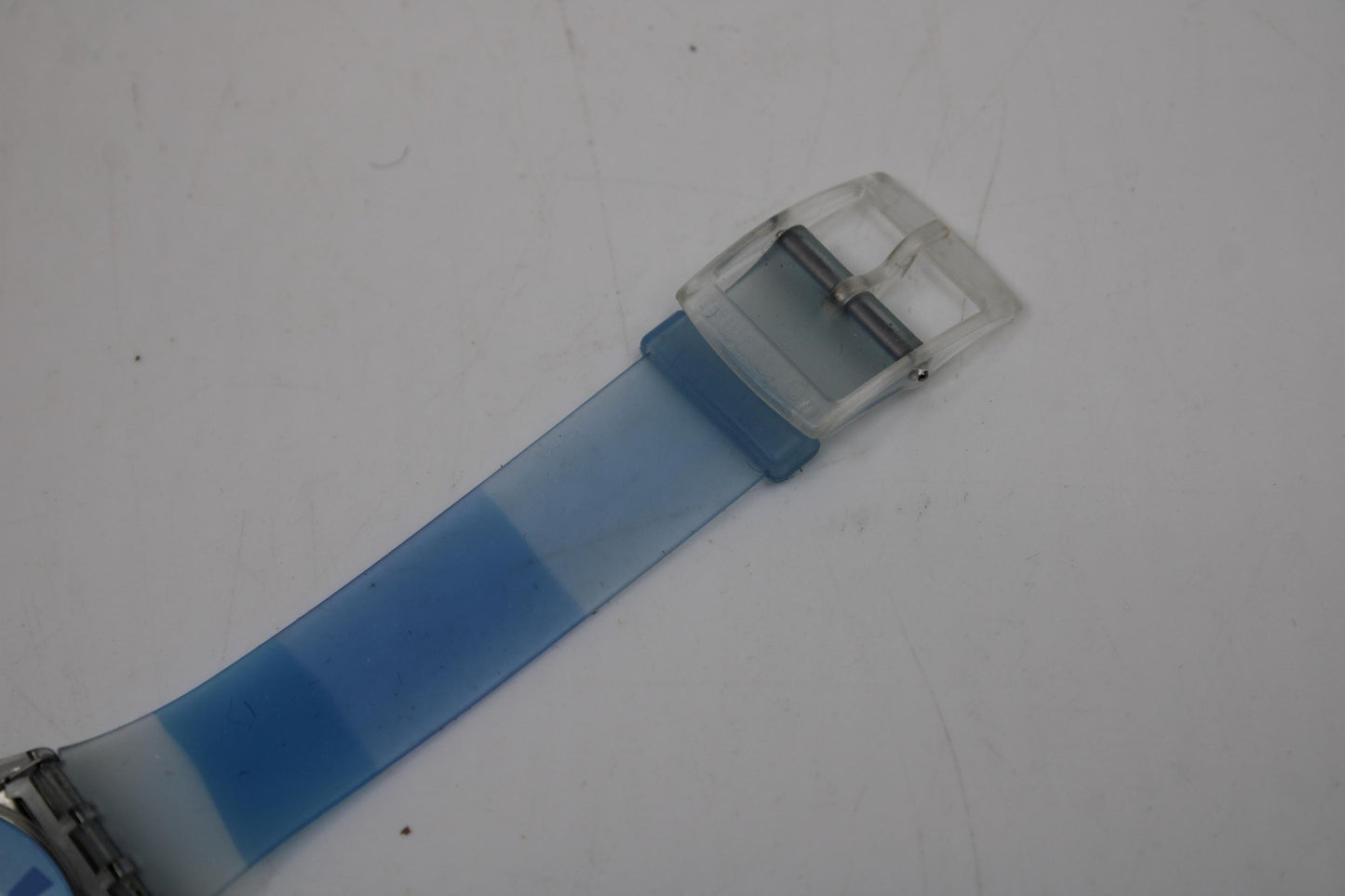 Vintage Skin Swatch 'Bludablu' SFK170, NO box, good, used condition, Watch is working fine, strap is original