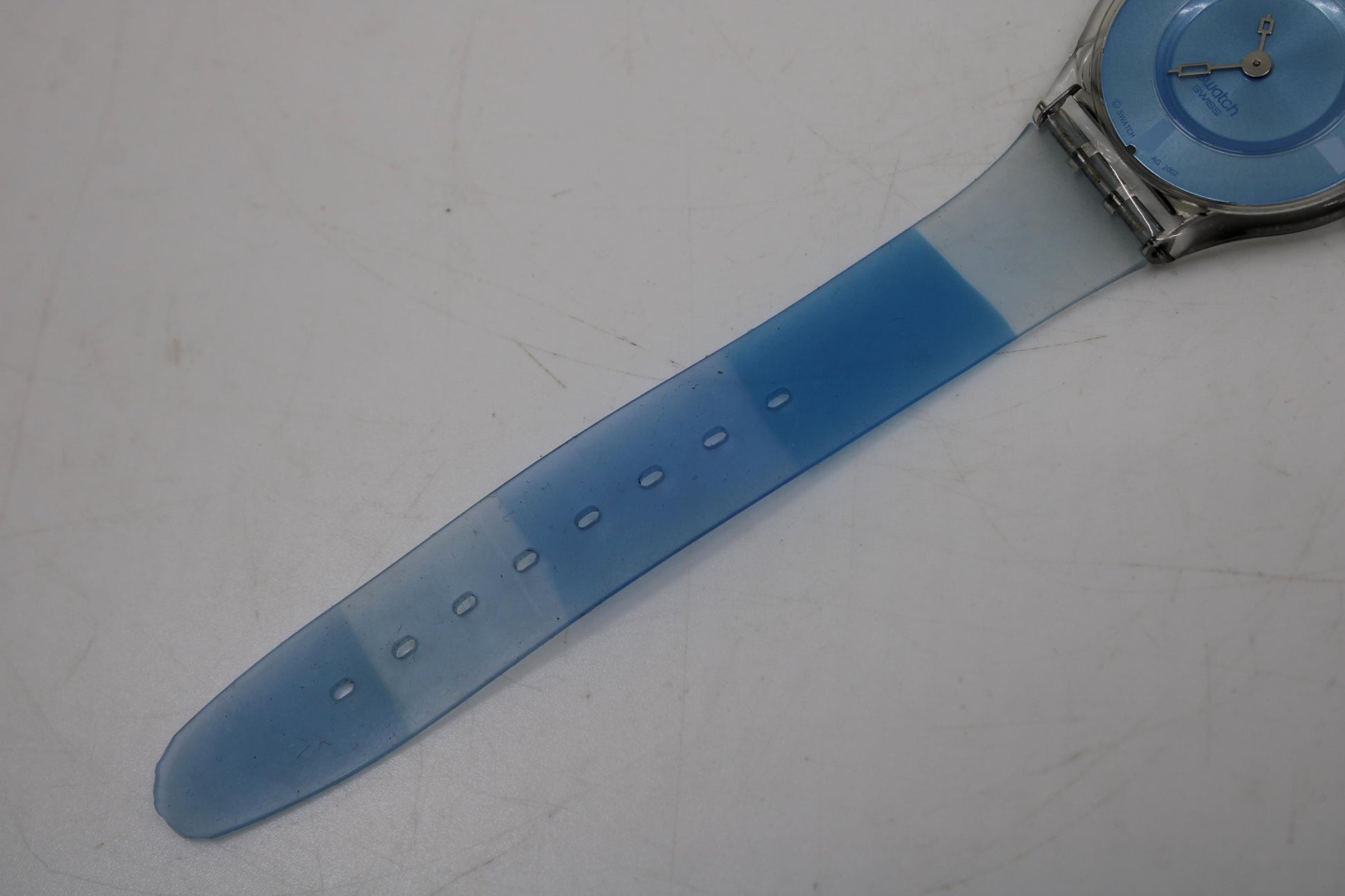 Vintage Skin Swatch 'Bludablu' SFK170, NO box, good, used condition, Watch is working fine, strap is original