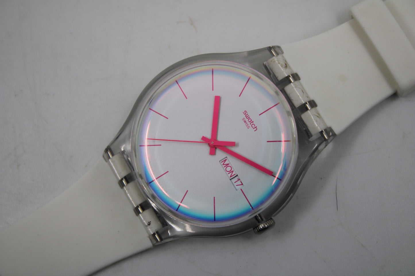Vintage New Gents Swatch 'Polawhite' SO29K704, in Near Mint Condition, working fine with the original strap
