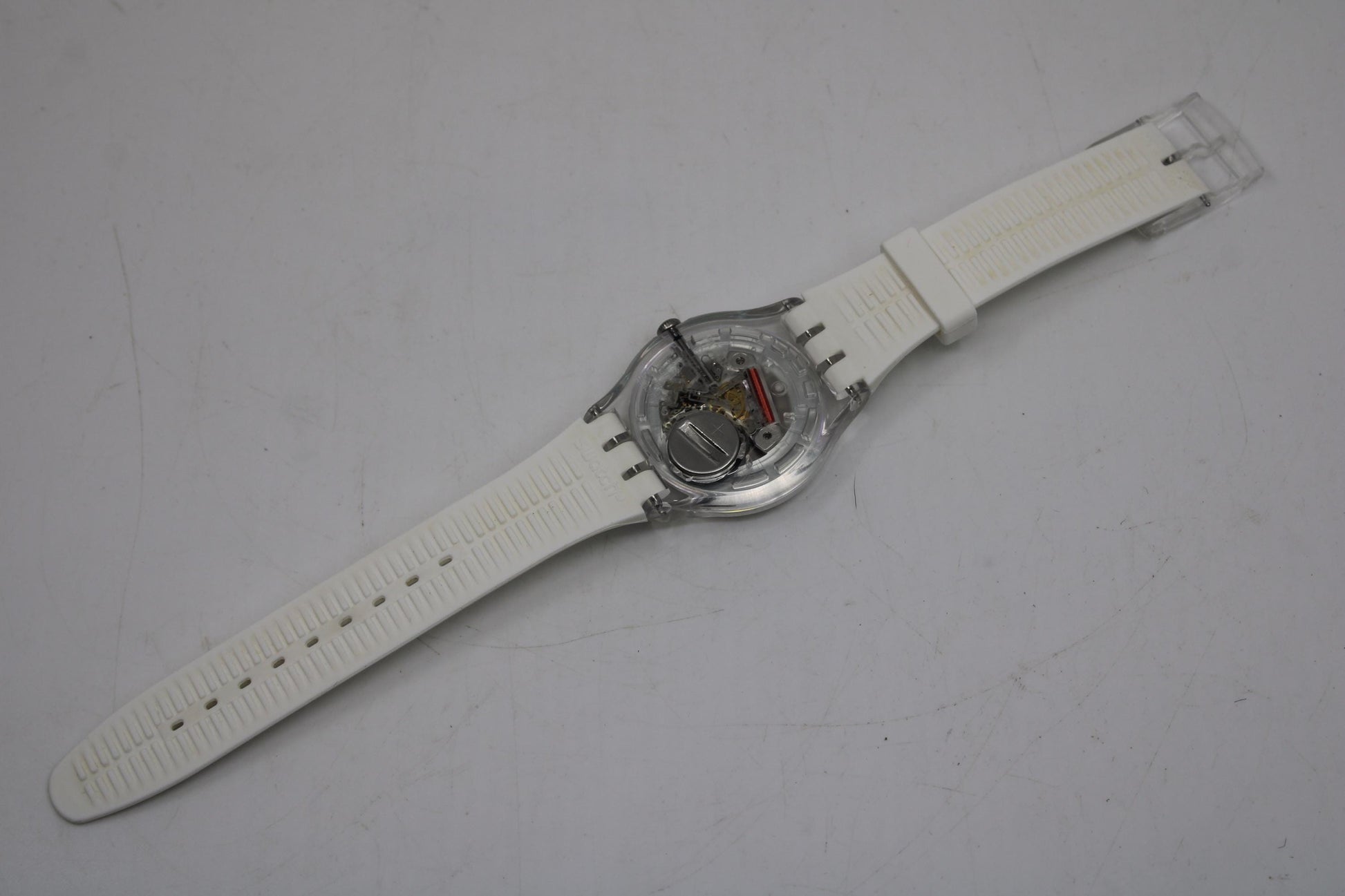 Vintage New Gents Swatch 'Polawhite' SO29K704, in Near Mint Condition, working fine with the original strap