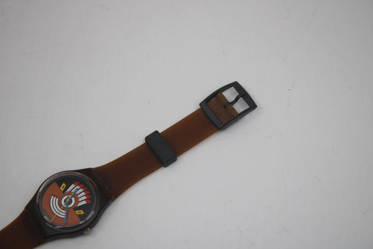 1986 Vintage Gents Swatch 'Ruffled Feathers' GF100, Unused condition, never worn, with the original strap