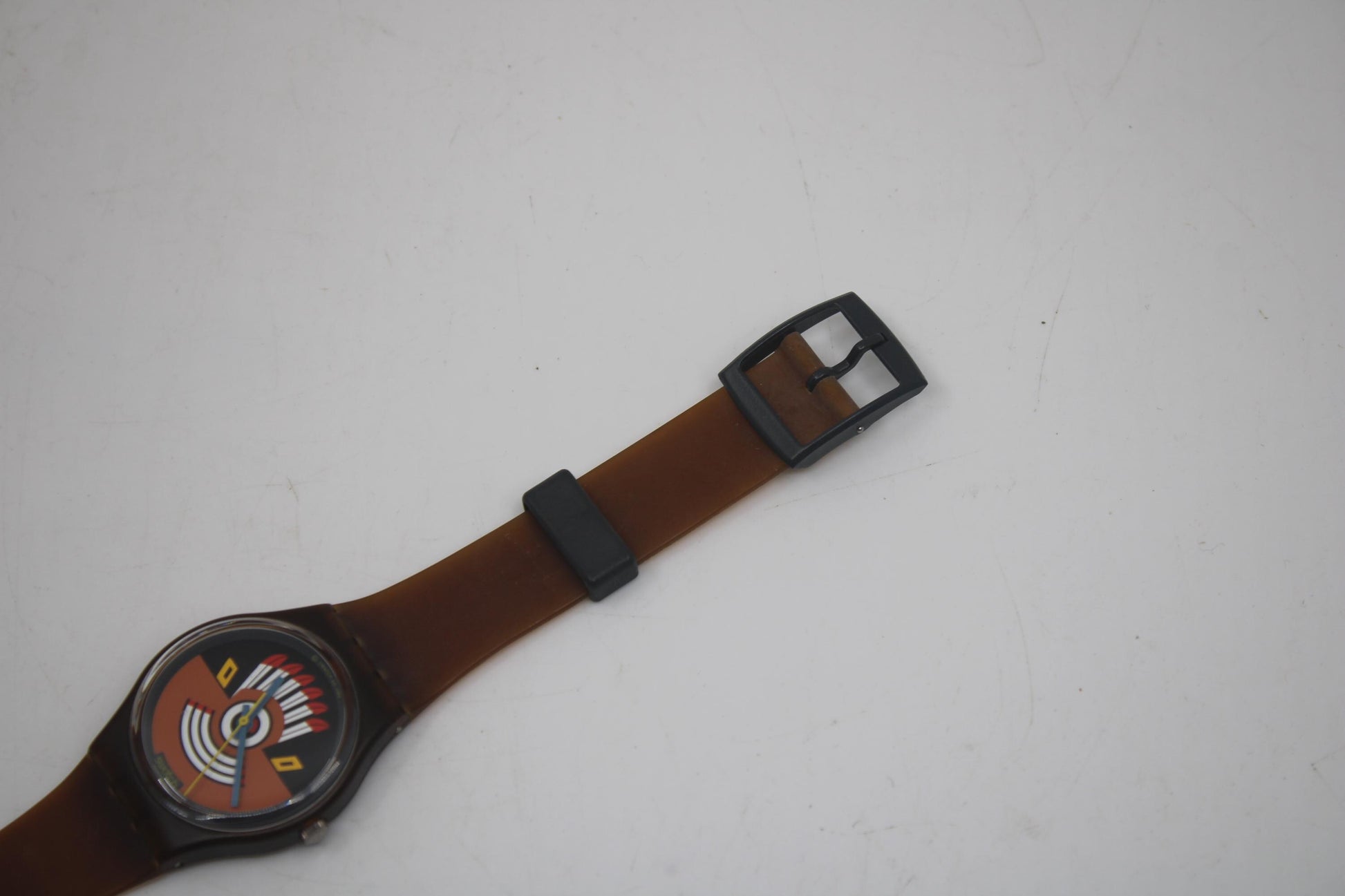 1986 Vintage Gents Swatch 'Ruffled Feathers' GF100, Unused condition, never worn, with the original strap