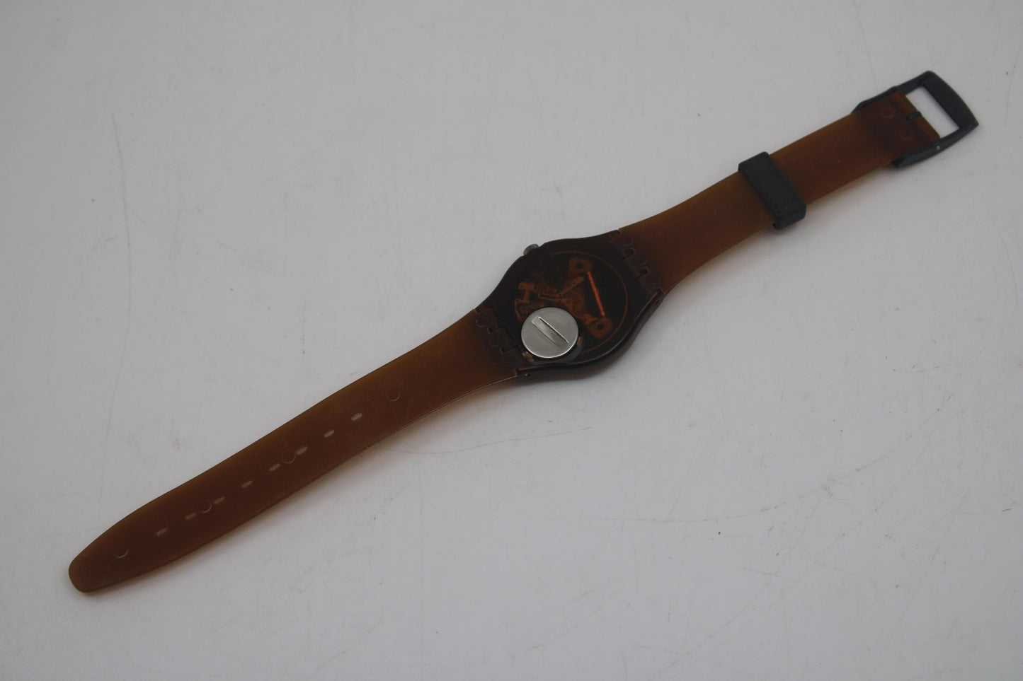 1986 Vintage Gents Swatch 'Ruffled Feathers' GF100, Unused condition, never worn, with the original strap