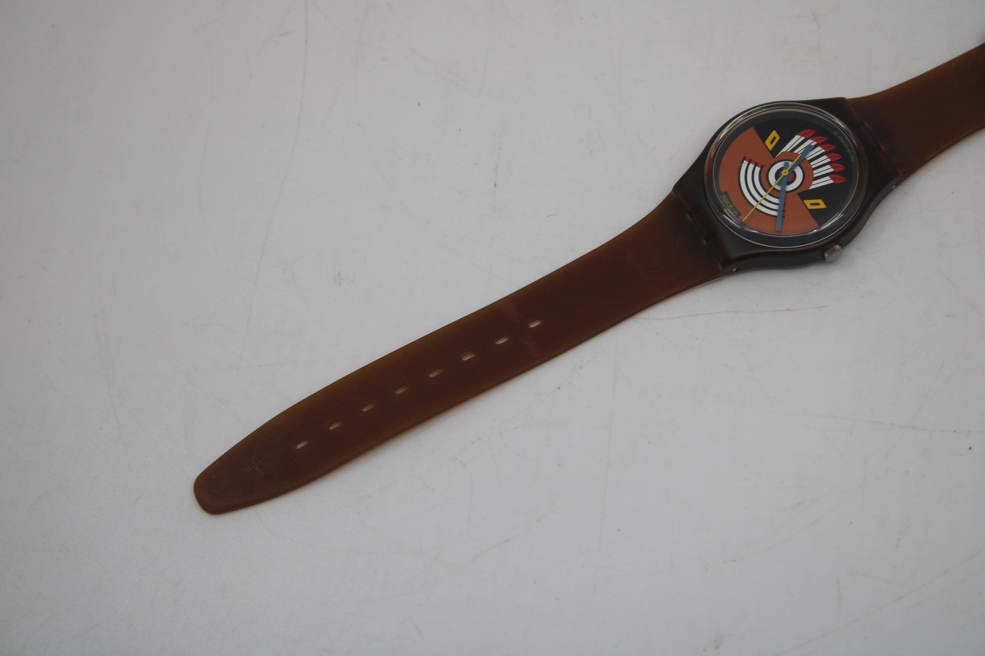 1986 Vintage Gents Swatch 'Ruffled Feathers' GF100, Unused condition, never worn, with the original strap