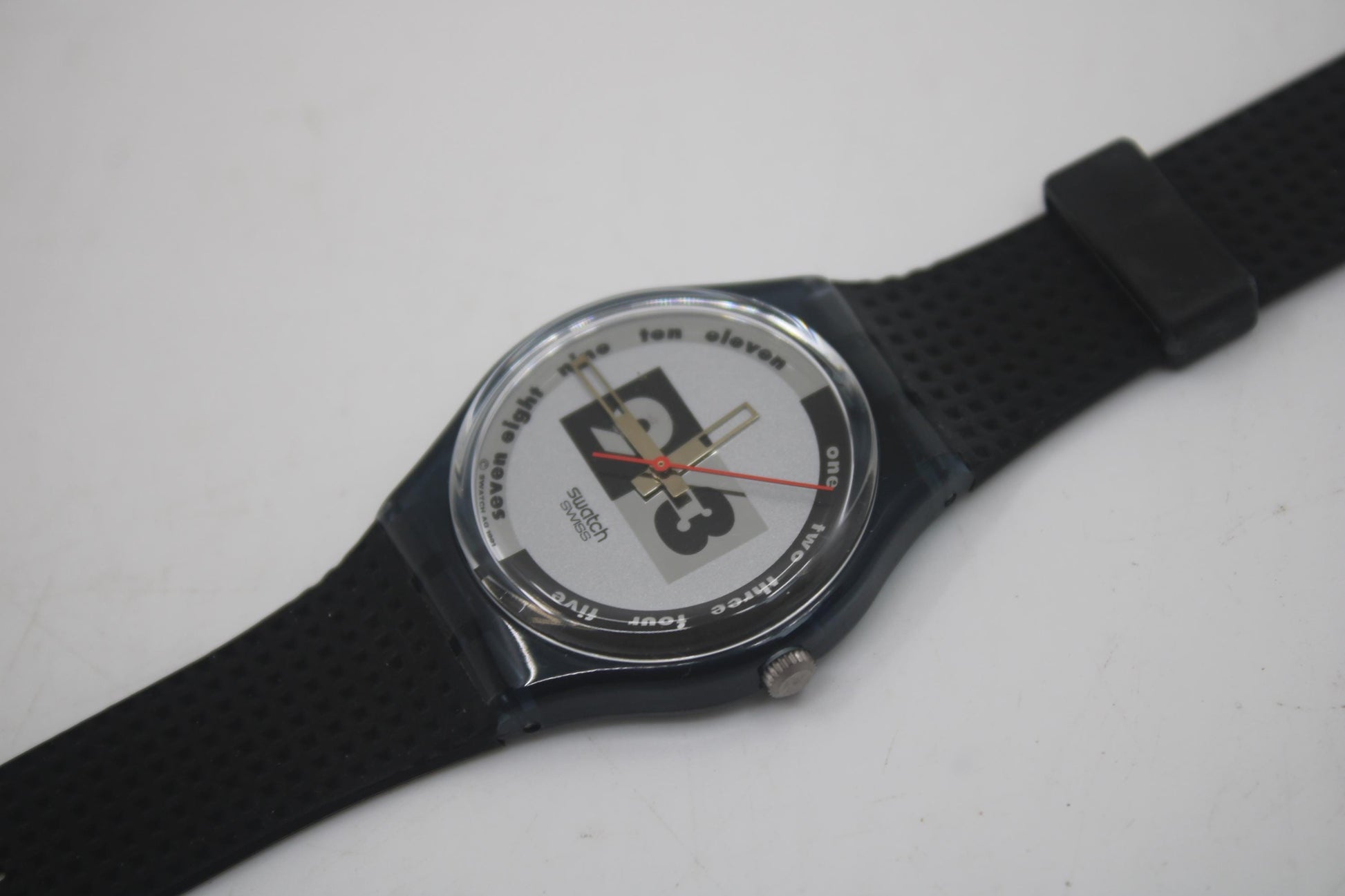 1992 GM108 'Nüni / Nueni' gents Swatch, new old stock, never worn, working