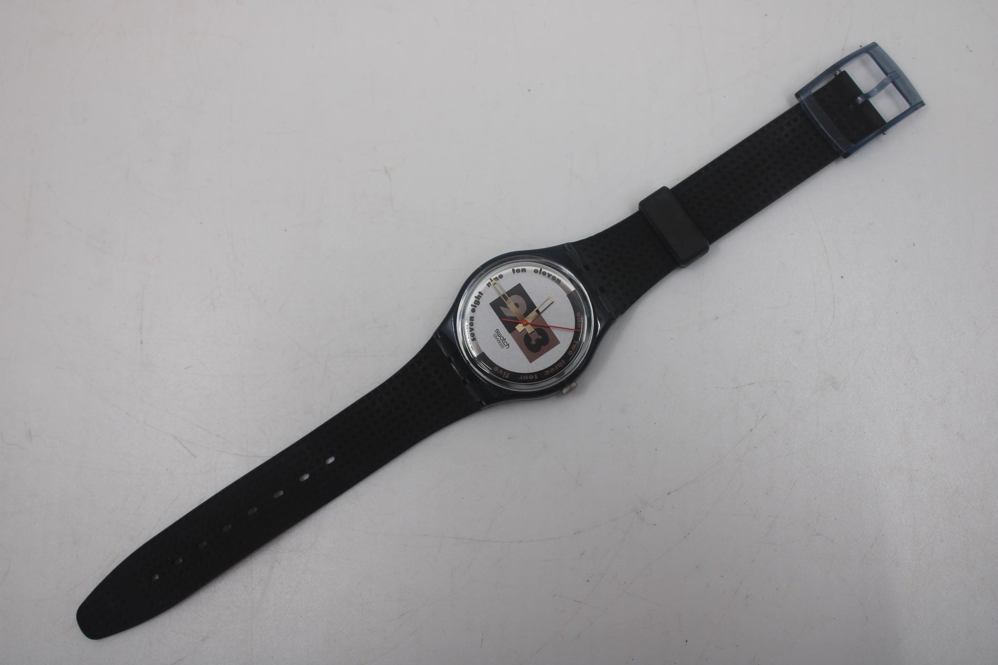 1992 GM108 'Nüni / Nueni' gents Swatch, new old stock, never worn, working