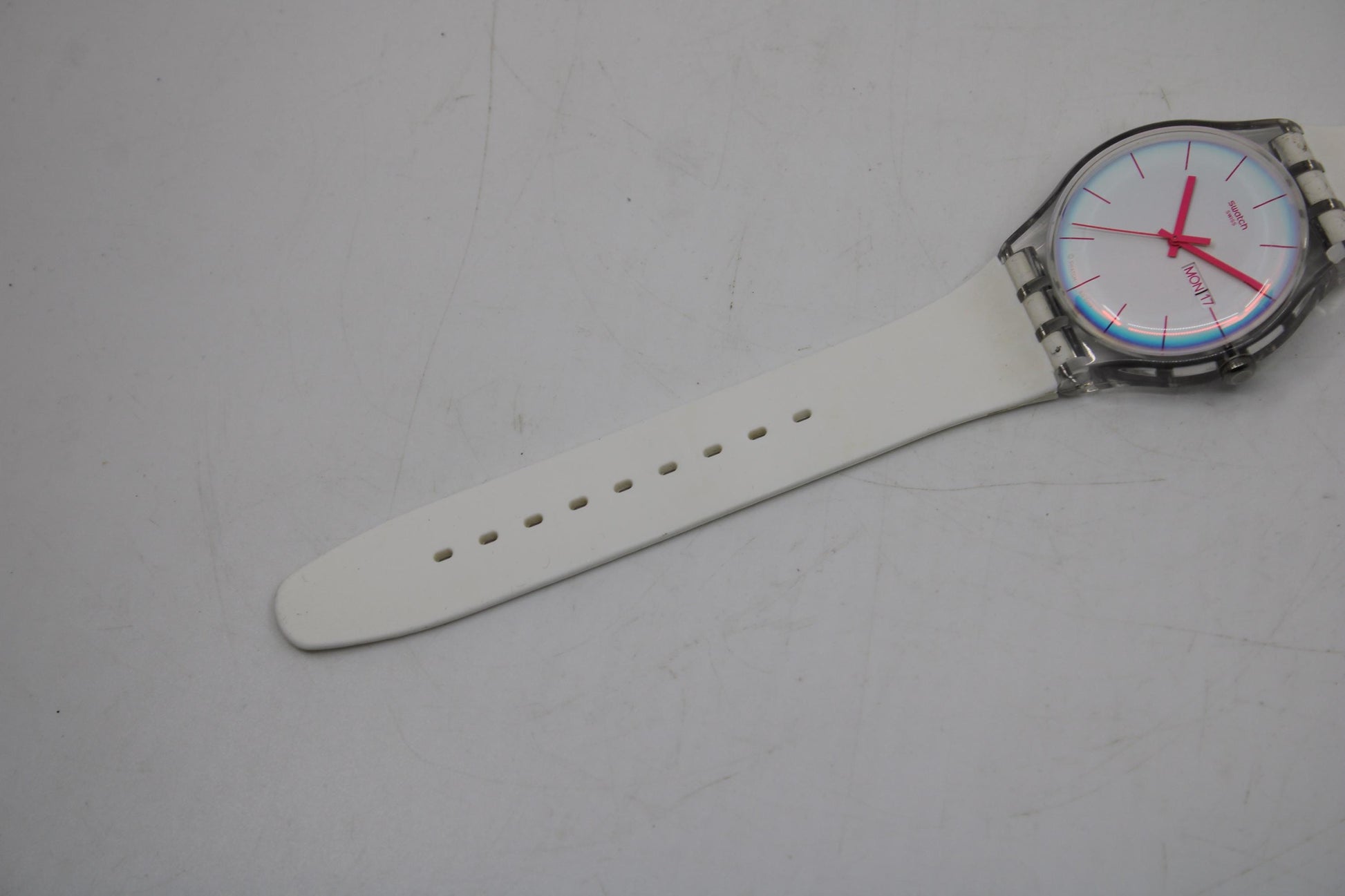 Vintage New Gents Swatch 'Polawhite' SO29K704, in Near Mint Condition, working fine with the original strap
