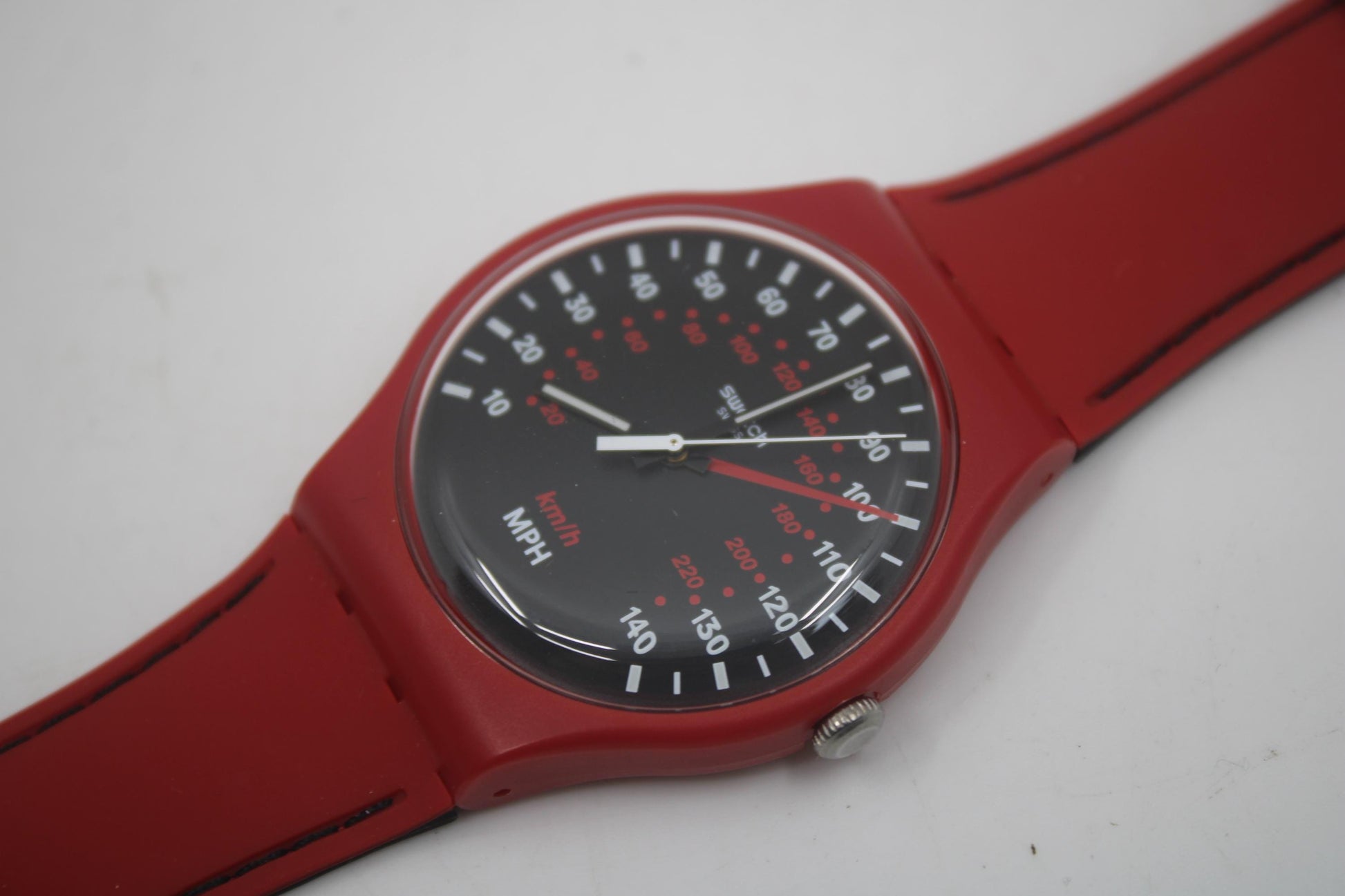 Vintage New 41mm Gents Swatch 'Red Brake' SUOR104, Unworn, New Old Stock, working