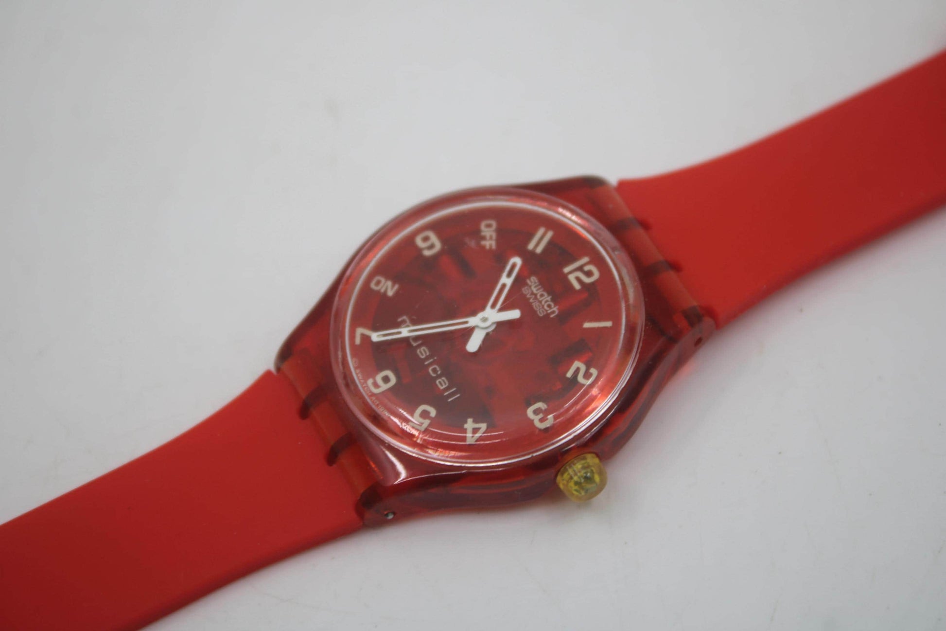 Vintage Gents Musicall Swatch 'Red Rhythm' SLR102, Nice, Used Condition, working, with a new strap
