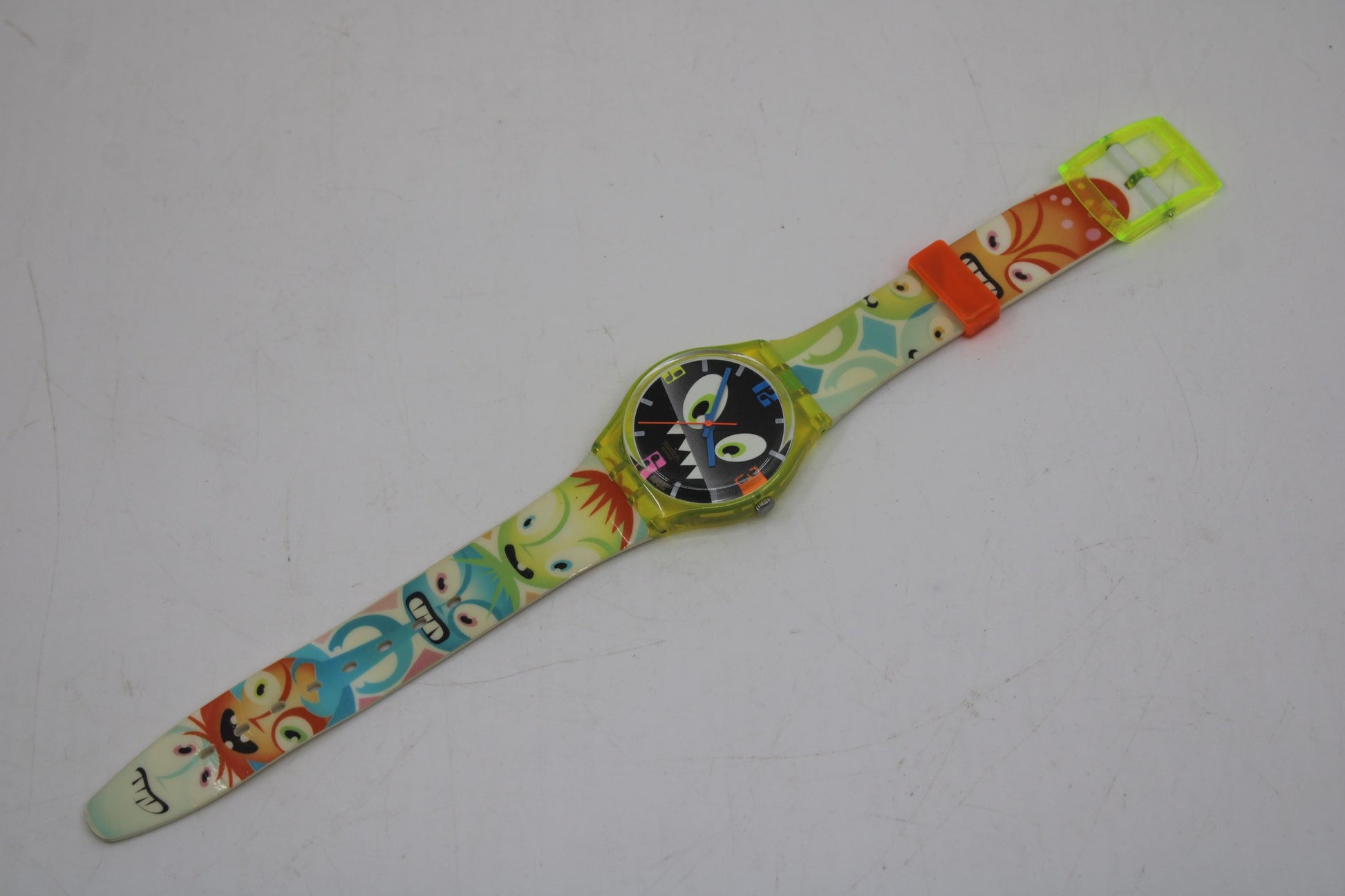 Vintage Gents Swatch 'Risk A Dare' GJ127, very nice, used condition, working, with original strap
