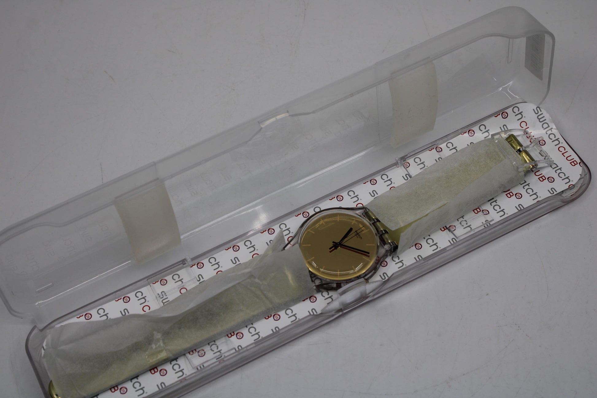 Vintage New Gents Swatch 'Goldenall' SUOK120, Unworn, New Old Stock, working, with the original strap