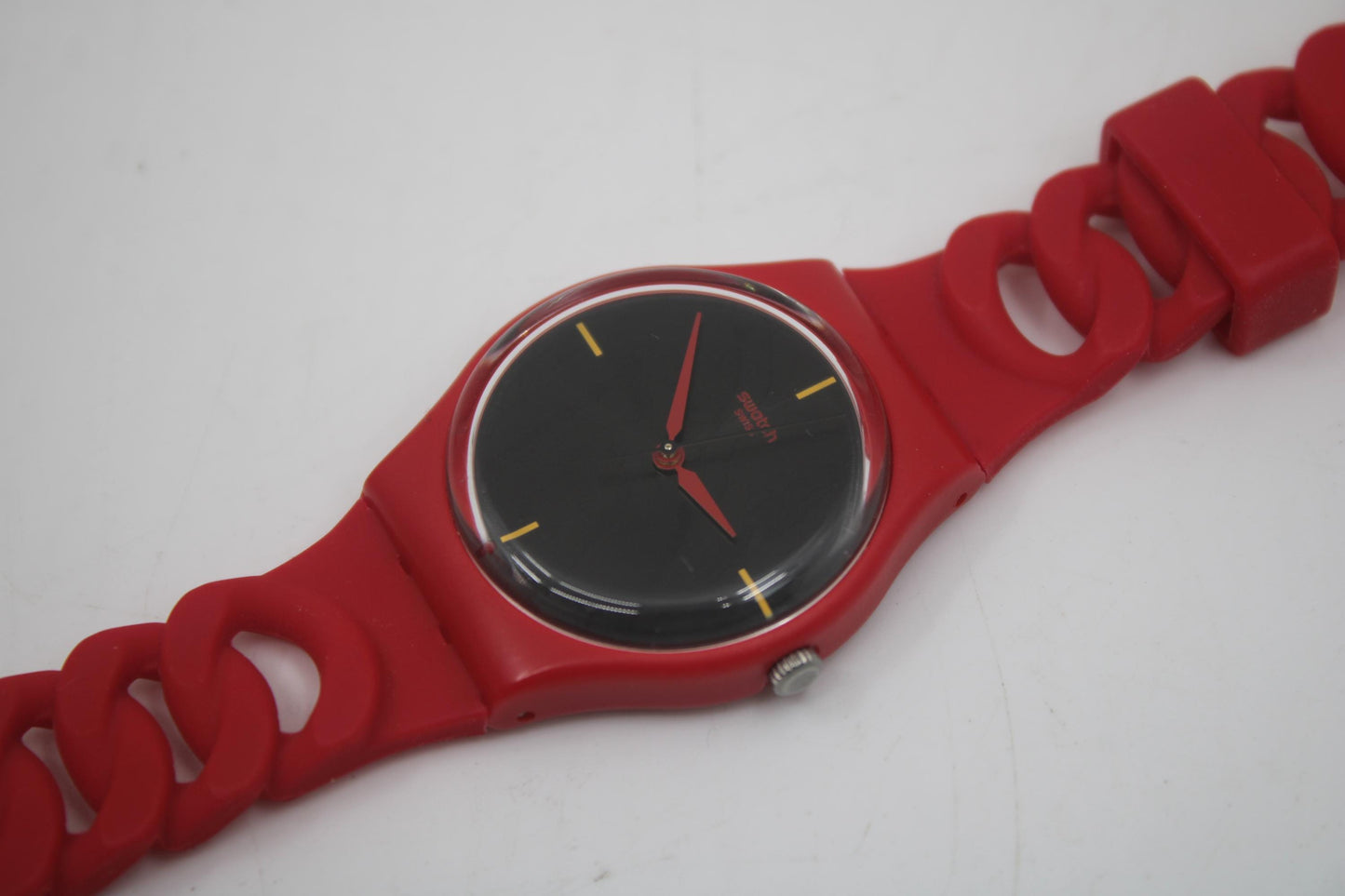 Swatch 34mm Gents, 'Cranberry Link', GR164, New Old Stock, Unworn, working, original strap