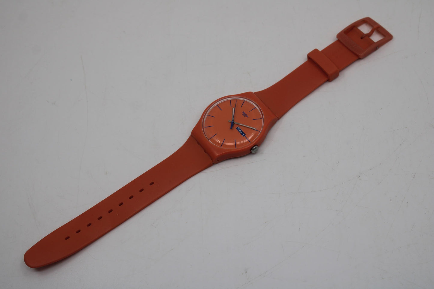 New Gents Swatch 'Orangy Pink Rebel' SUOO701, VERY nice used condition, working