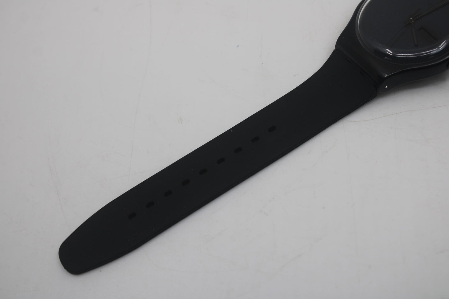 Swatch 41mm New Gent Black Rebel SUOB702, Silicone strap, Working, Nice, Used Condition