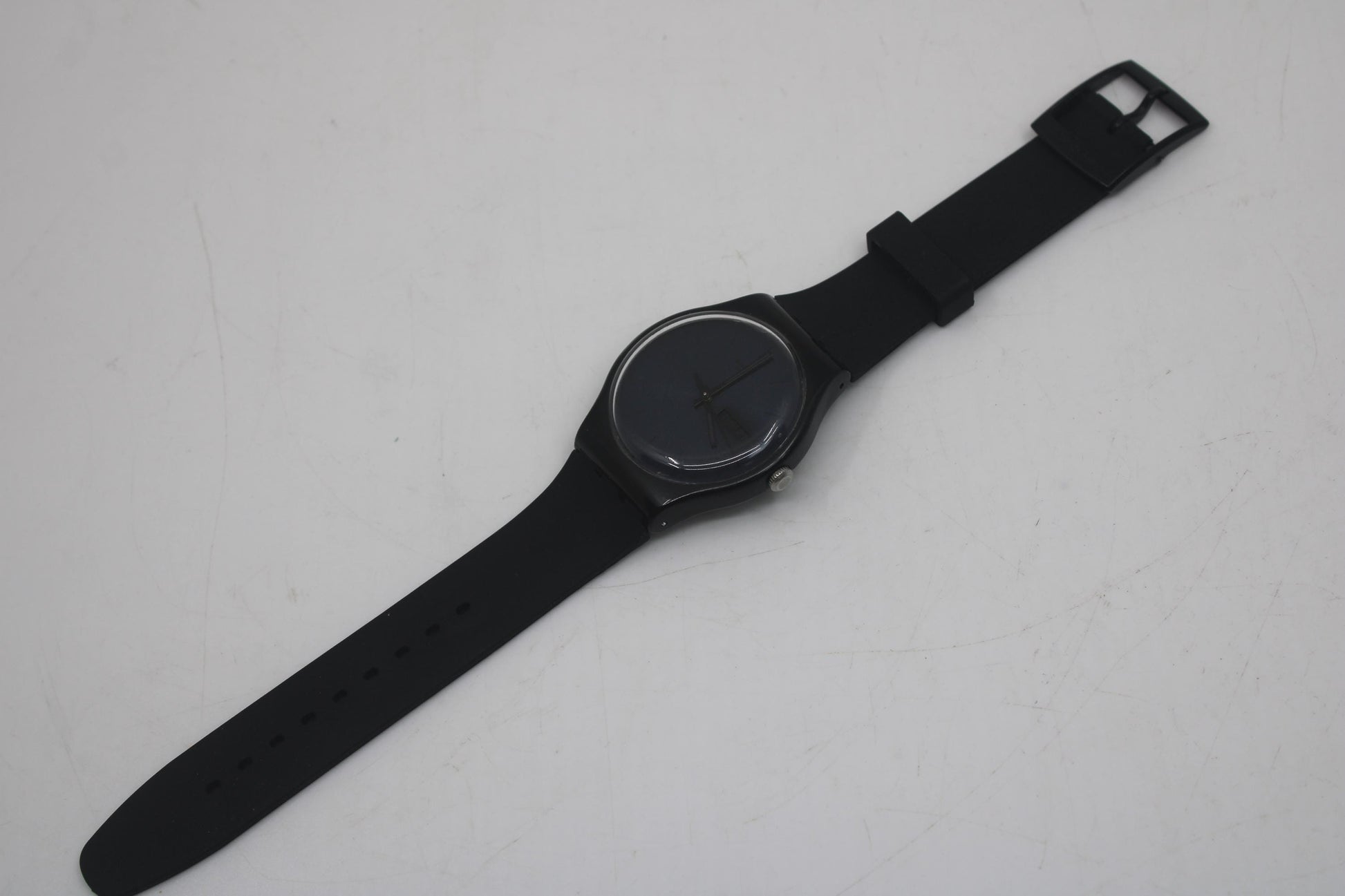 Swatch 41mm New Gent Black Rebel SUOB702, Silicone strap, Working, Nice, Used Condition