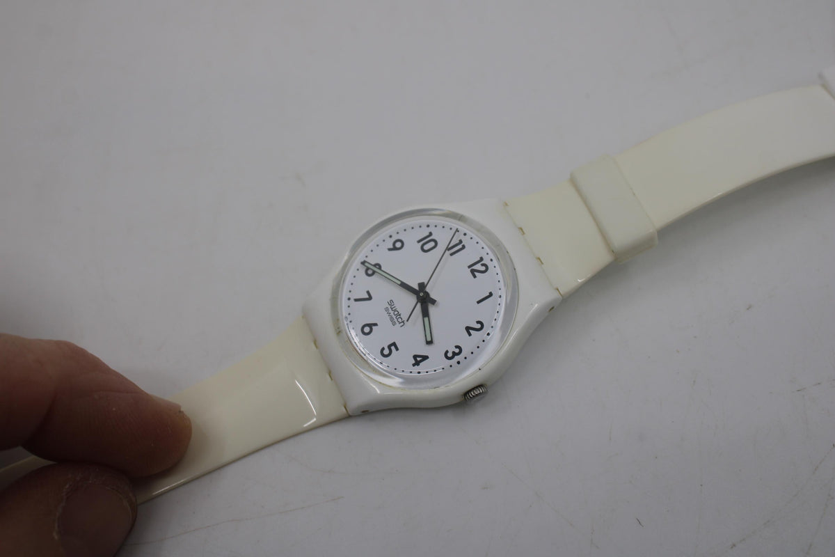 Gents 34mm Swatch, 'Just White', GW151, working