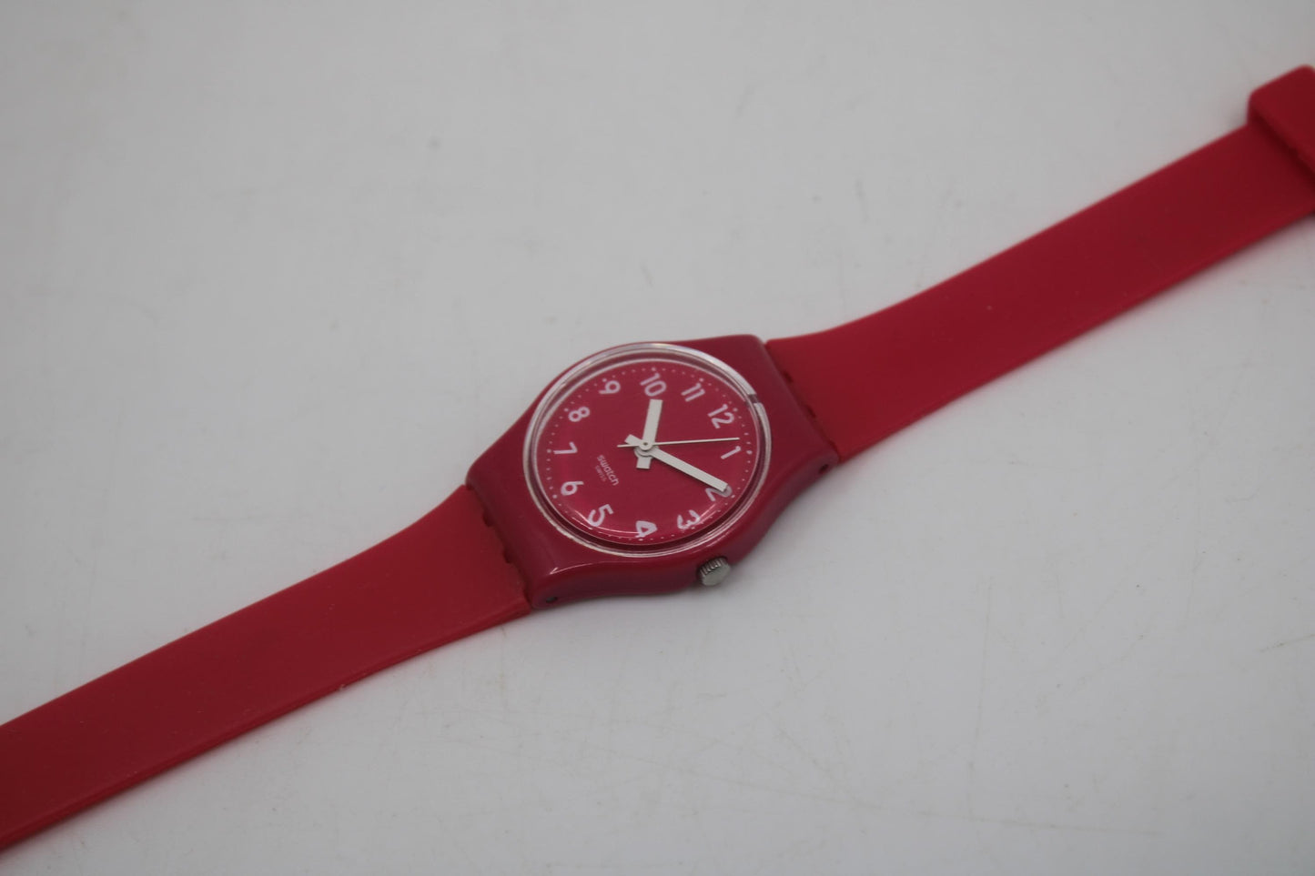 Pink Berry Vintage 25mm ladies Swatch, LR123, working fine, original long, double wrap strap