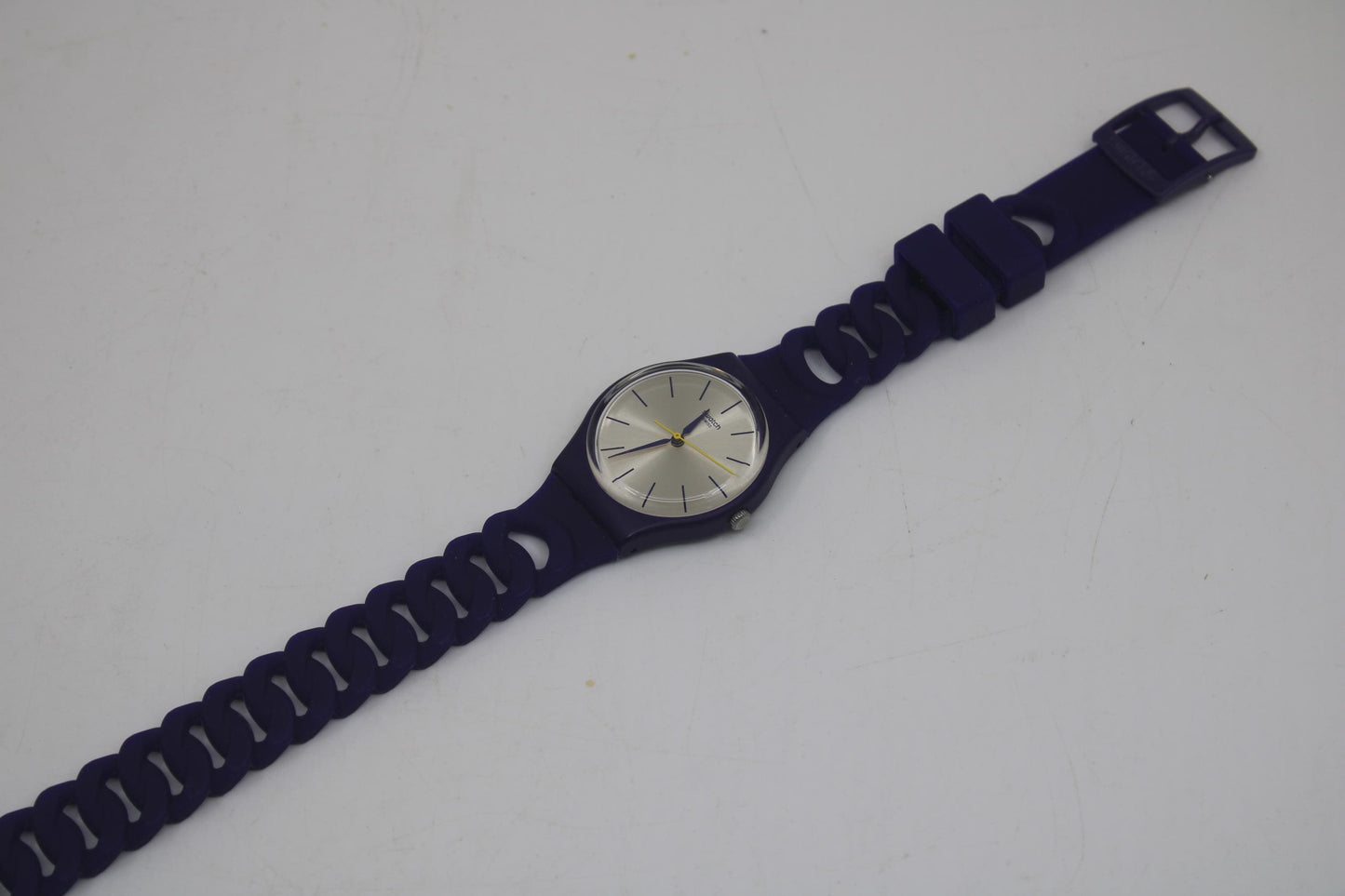 Swatch 34mm Gents, Purpbell, GV127, never worn, extra long strap