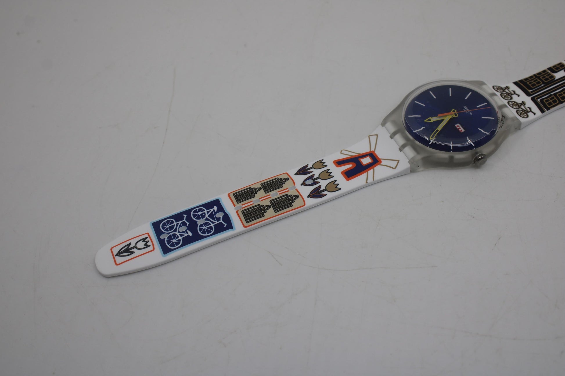 Swatch New Gent 41mm, destination Special, Tulips uit XXX Amsterdam SUOZ714 Limited, new and unworn