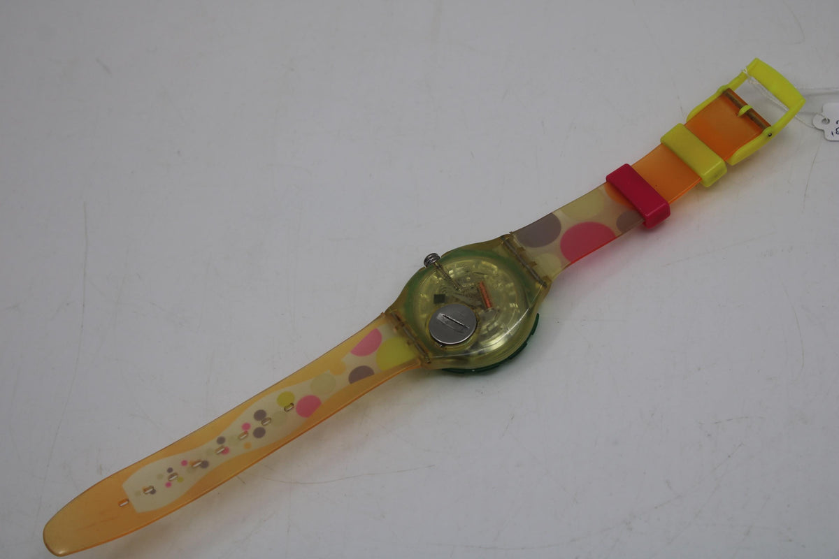 Vintage Swatch Scuba SDK105, Sea Grapes, Nice, Used Condition, working, ORIGINAL strap