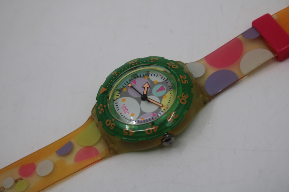 Vintage Swatch Scuba SDK105, Sea Grapes, Nice, Used Condition, working, ORIGINAL strap