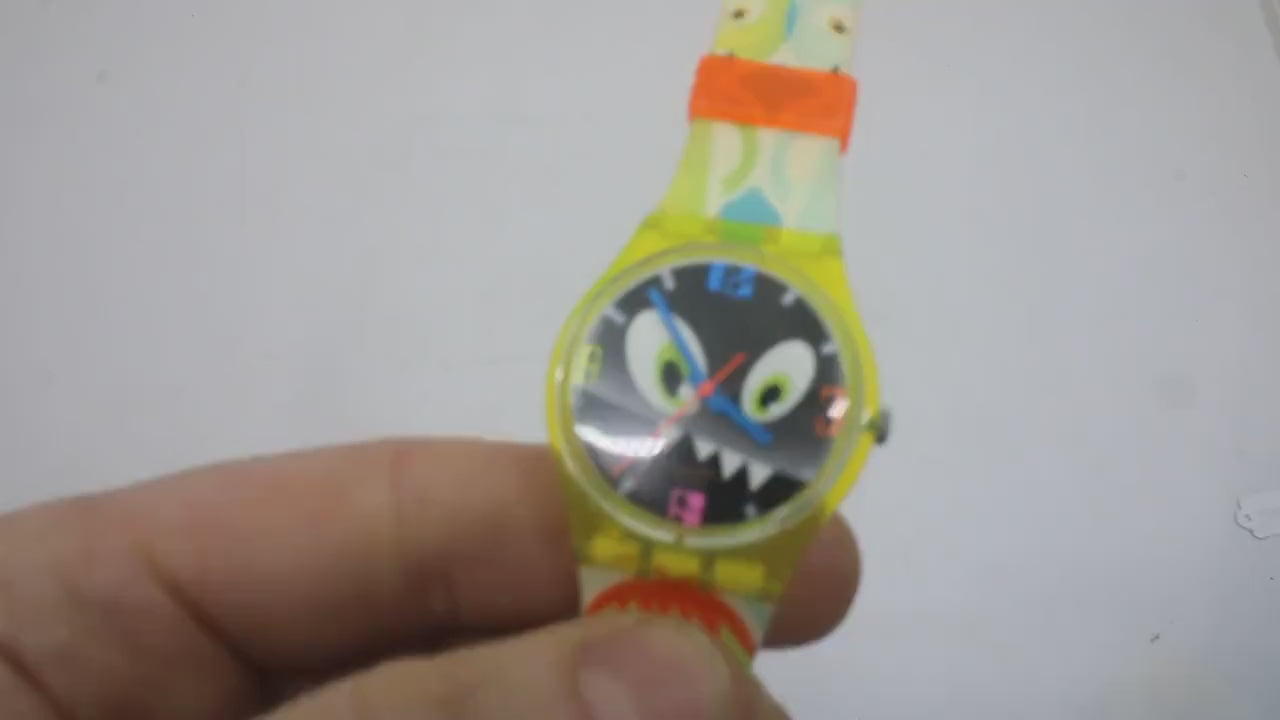 Vintage Gents Swatch 'Risk A Dare' GJ127, very nice, used condition, working, with original strap