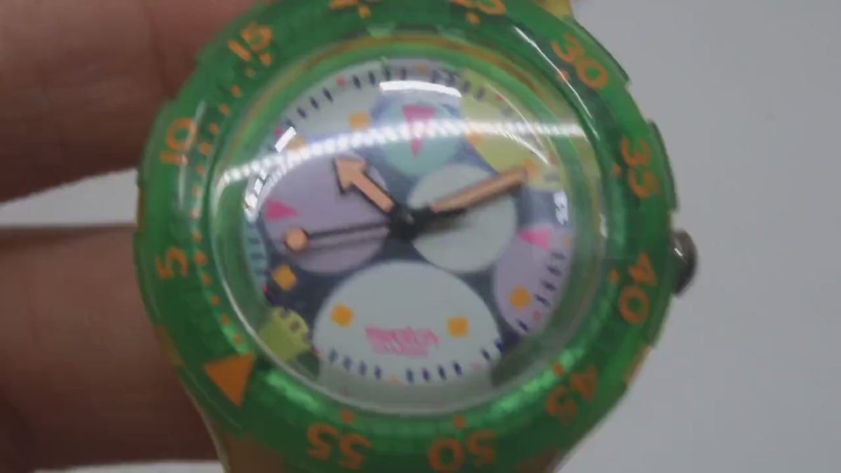 Vintage Swatch Scuba SDK105, Sea Grapes, Nice, Used Condition, working, ORIGINAL strap