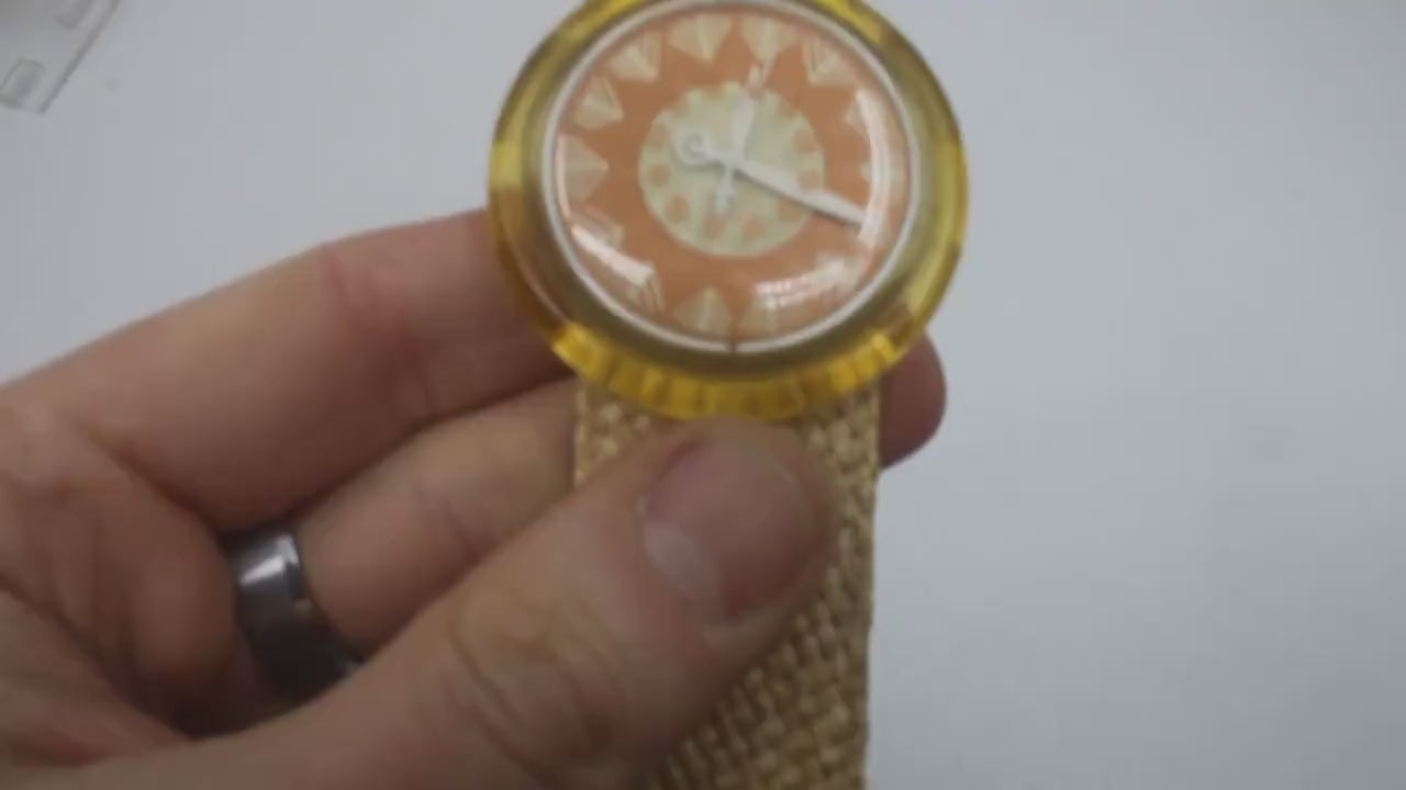Vintage PWZ108 Pop Swatch, 'Leaf', NO box, Working, with original strap