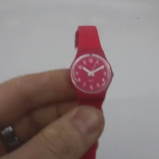 Pink Berry Vintage 25mm ladies Swatch, LR123, working fine, original long, double wrap strap