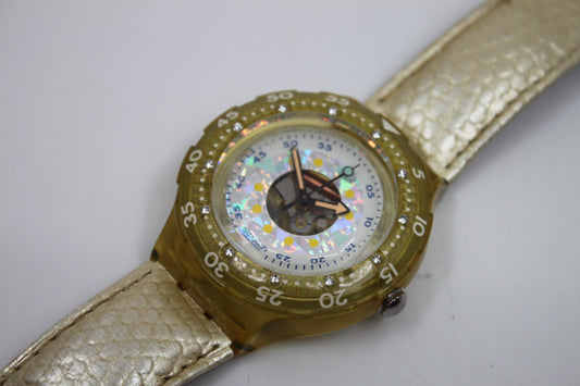 1994, Vintage Swatch Scuba 'Pearl Shell' SDK118, NO box, in Good, Working Condition, White Leather Strap