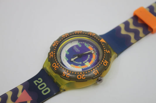1992, Vintage Swatch Scuba 'Coming Tide' SDJ100, NO Original Box, In Much Used, Working Condition