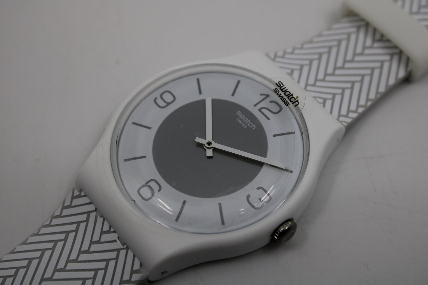 Vintage New Gents Swatch 'White Glove' SUOW131, NEW OLD STOCK, Never Worn, working 100% with the original strap