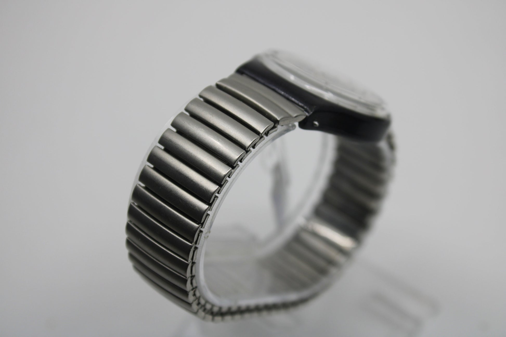 1998 Vintage Gents Swatch 'Royal Granite' GV109, Nice, Used Condition, working 100% with a NON-original, used strap