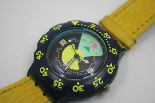 1992 Vintage Swatch Scuba 'Divine' SDN102, nice used condition, working 100%, Original Swatch Strap