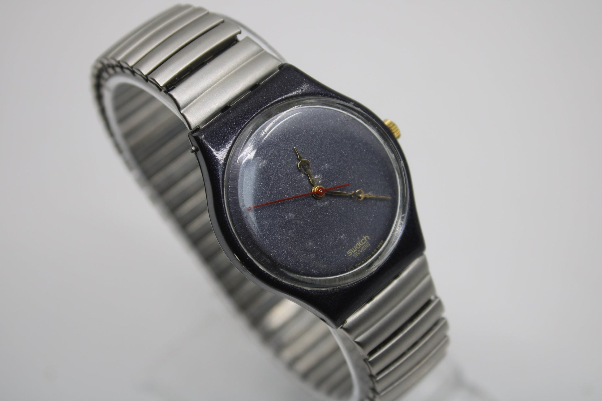1998 Vintage Gents Swatch 'Royal Granite' GV109, Nice, Used Condition, working 100% with a NON-original, used strap