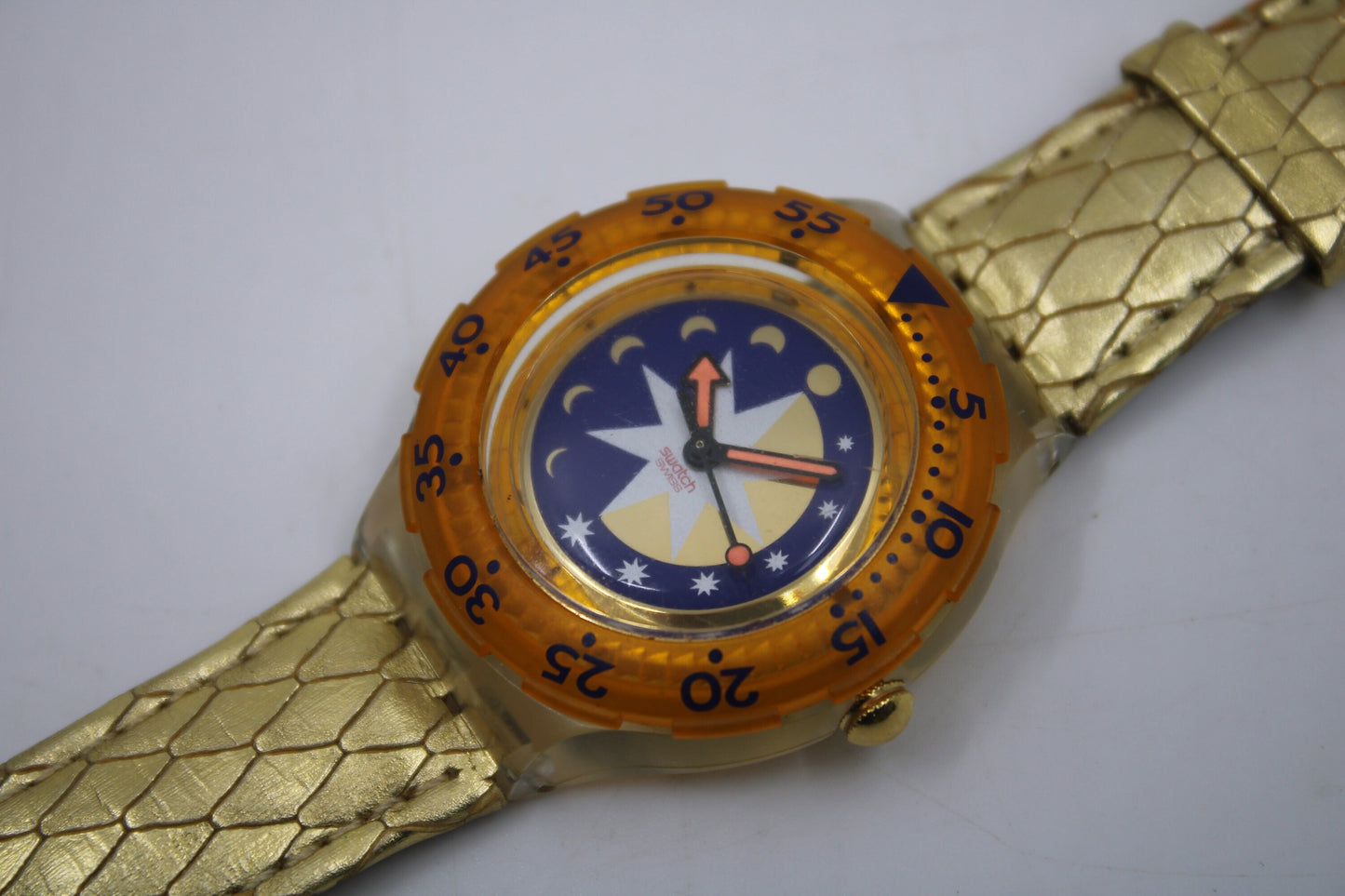 1993 Vintage Swatch Scuba SDK112 'Golden Island' NO box, GOOD, used condition, working 100%