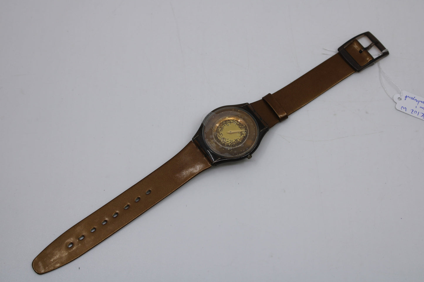 2001 'Flamboyant' vintage Skin Swatch SFC102, BRAND NEW and UNWORN, it is working 100%, includes manual and box