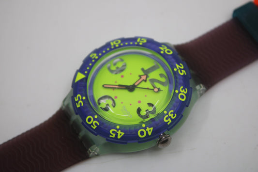 1992 Scuba SDN103 'Spray Up', vintage Swatch, UNWORN, New Old Stock condition, working 100%, ORIGINAL strap
