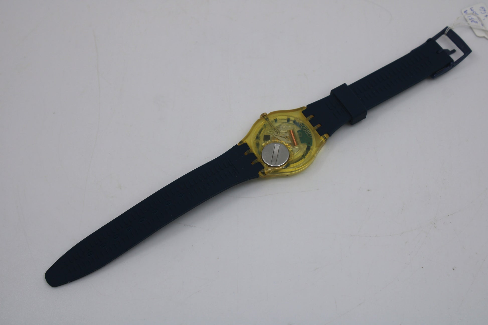 1997 Vintage Gents Access Swatch 'Comin' Thru' SKK105, in a nice, vintage condition, Working 100%, Non-Original Strap