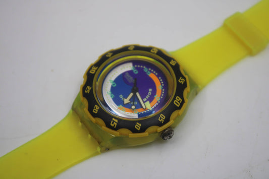 1992, Vintage Swatch Scuba 'Coming Tide' SDJ100, NO Original Box, used condition, working 100%