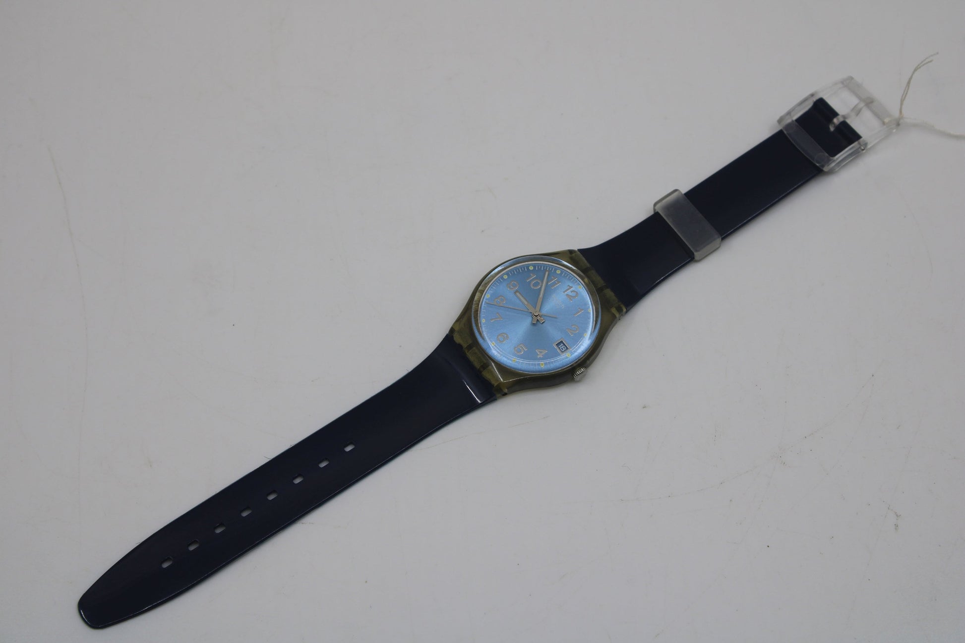 2000, 17mm Gents Swatch, 'Blue Choco', G415, rough condition, in perfect working order!