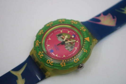 1991 Vintage Swatch Scuba 'Happy Fish' SDN101, in a nice, used condition, working 100%
