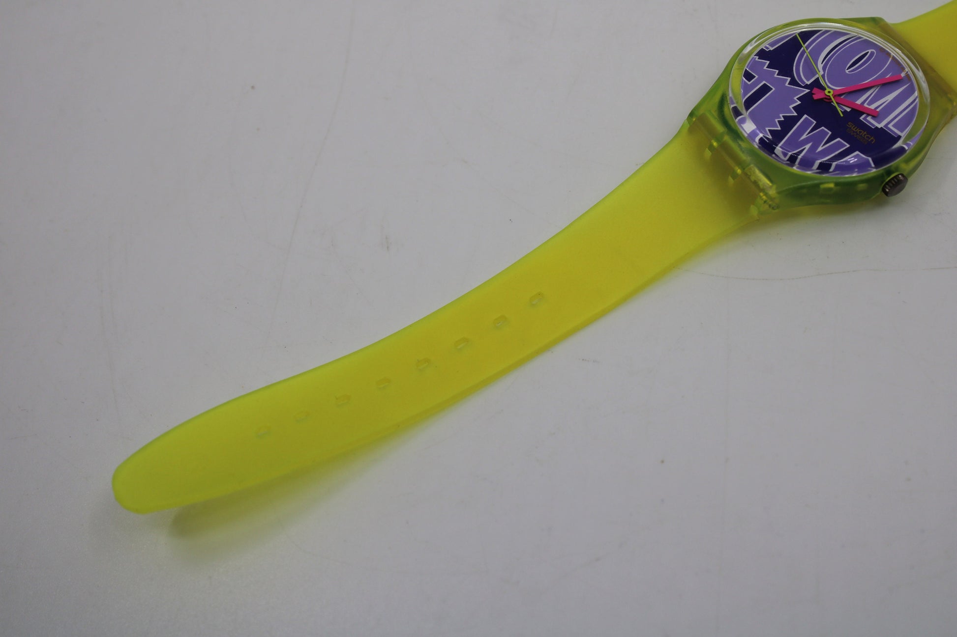 1990 Vintage Gents Swatch 'Robin' GJ103, New Old Stock, Unused Condition, working 100% with a NON-original brand new strap